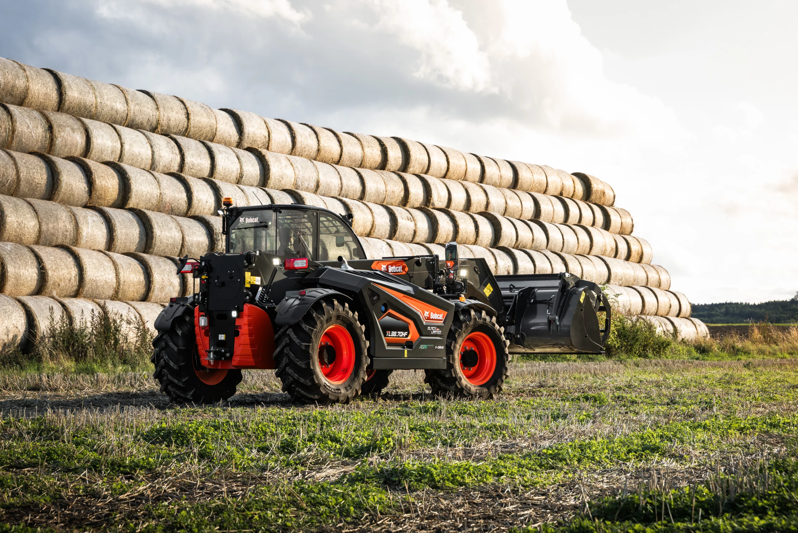 Engins de chantier et manutention Bobcat Hauts-de-France et Normandie - LX Groupe