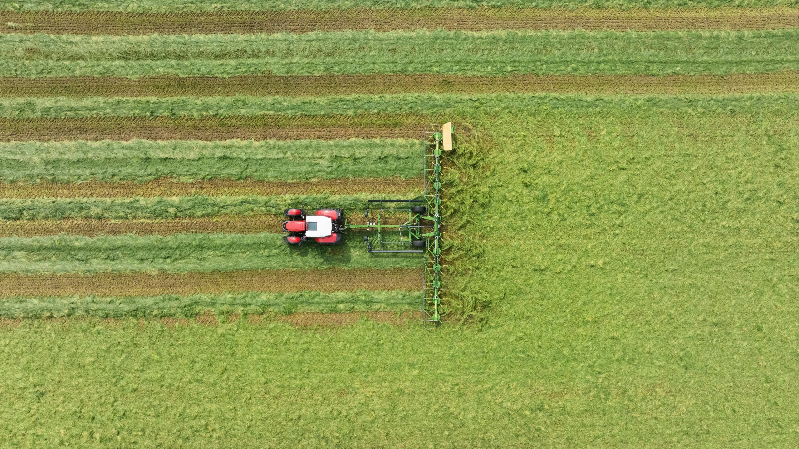 Entretien de matériel agricole Hauts-de-France et Normandie - Krone, Kubota, Husqvarna, Ryobi, Toro, Edenparc - LX Groupe